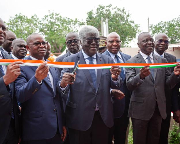 Côte d’Ivoire : Inauguration la nouvelle agence principale de l’IPS –CGRAE de Bouaké / Le 1er Ministre Beugré Mambé appelle les populations à être reconnaissantes au Président Ouattara 